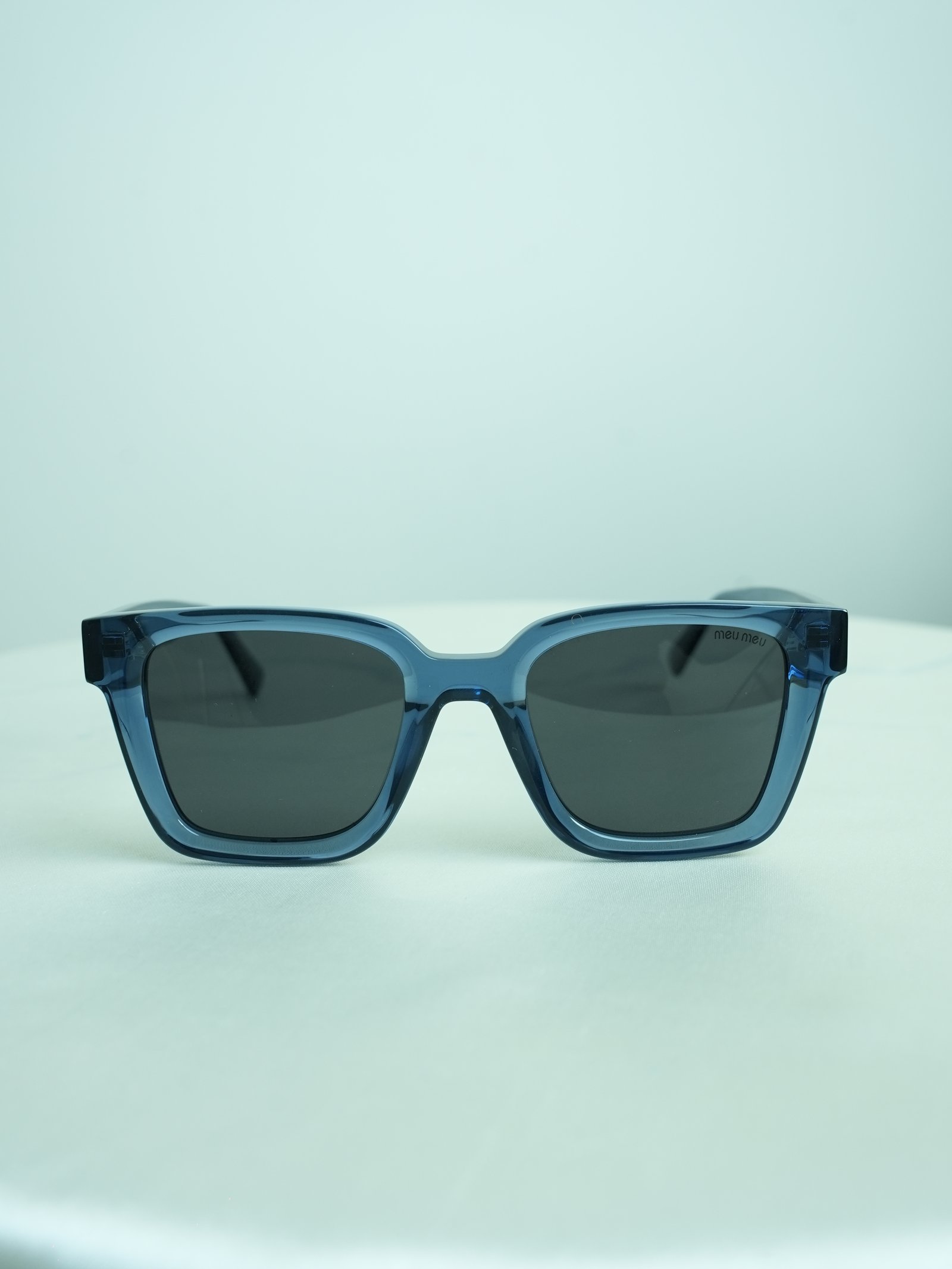 Meu Meu (Blue shades)