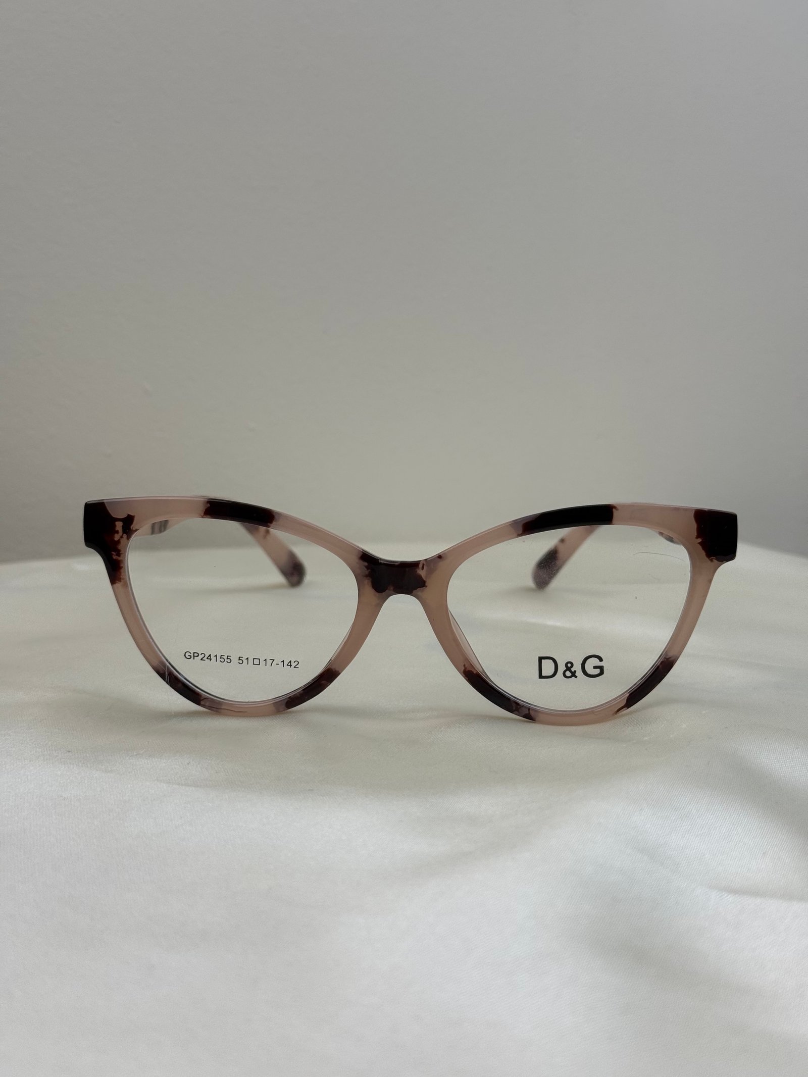 D & G (GP24155)
