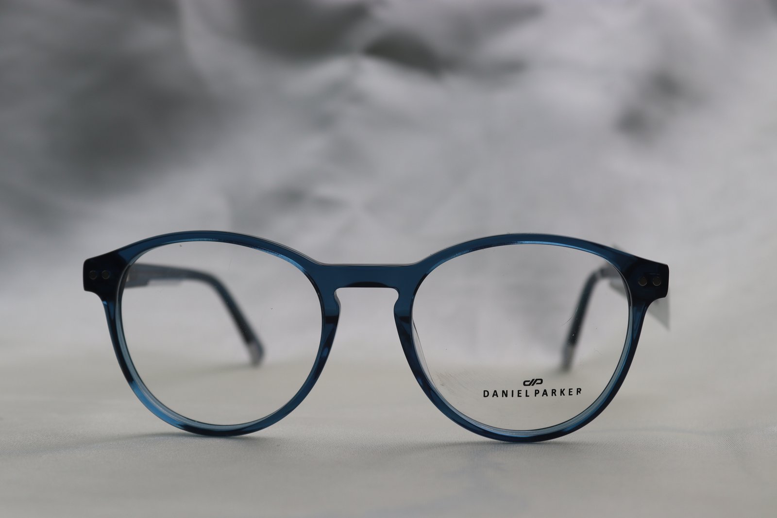 Daniel Parker (Denim frame)