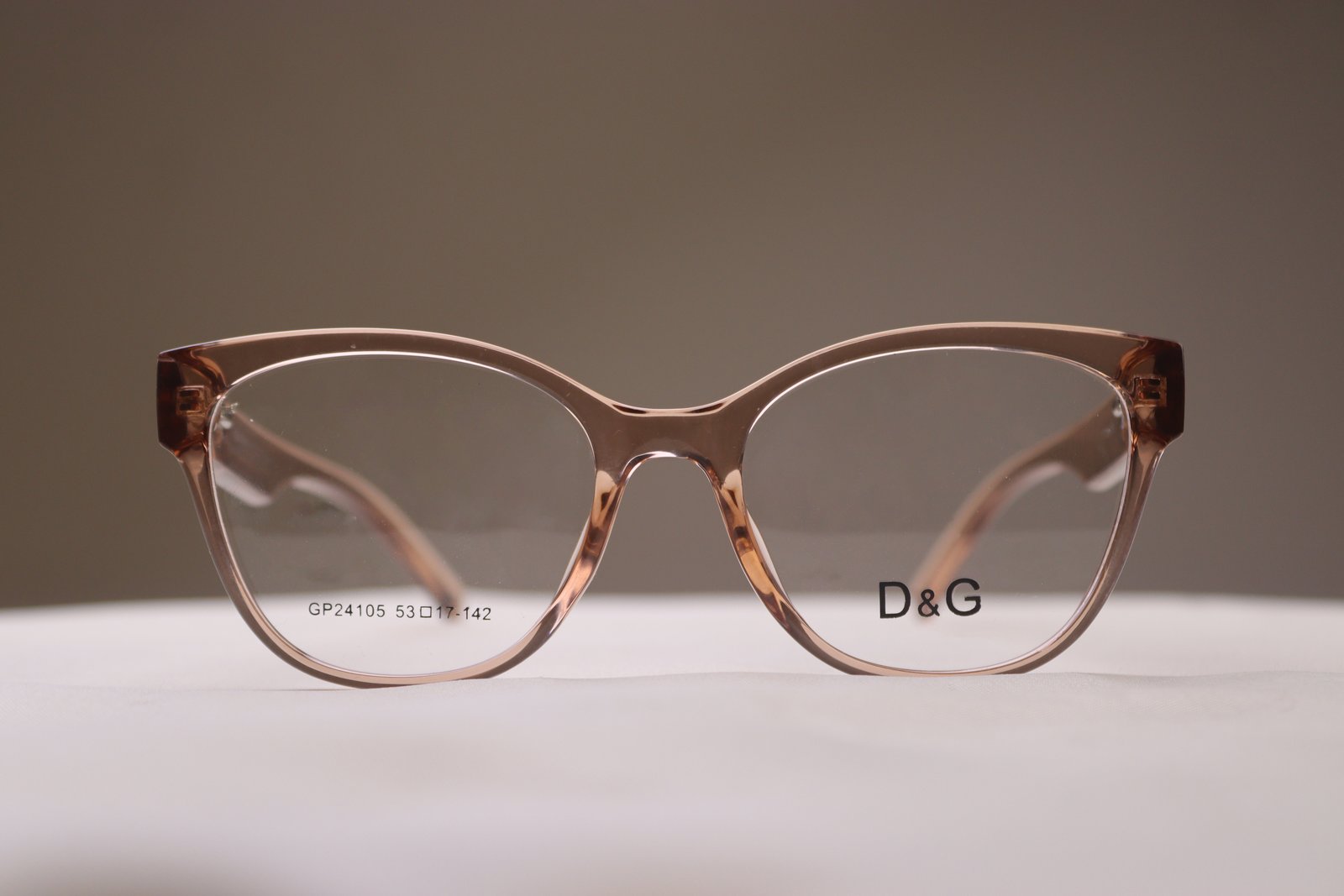D & G (GP24105) Pale Frame